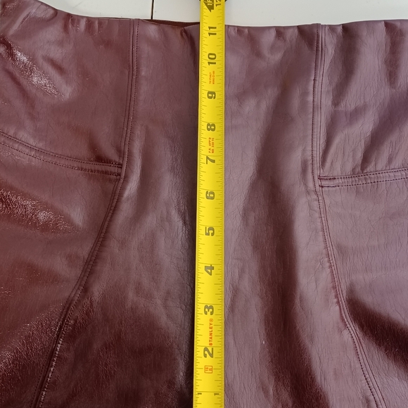 Spanx Faux Patent Leather Sz M Leggings - Picture 10 of 13